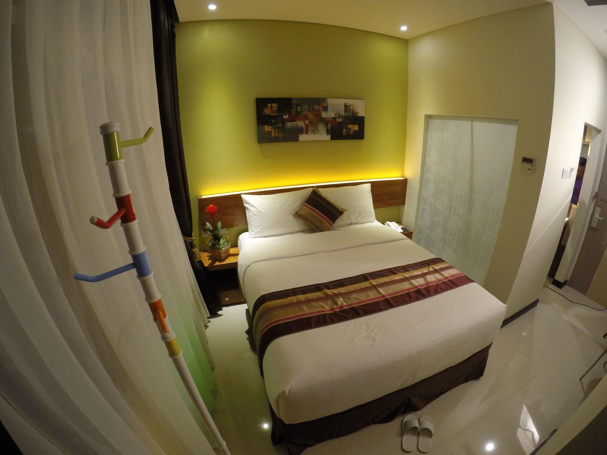 Biz Boulevard Hotel Manado Exteriér fotografie