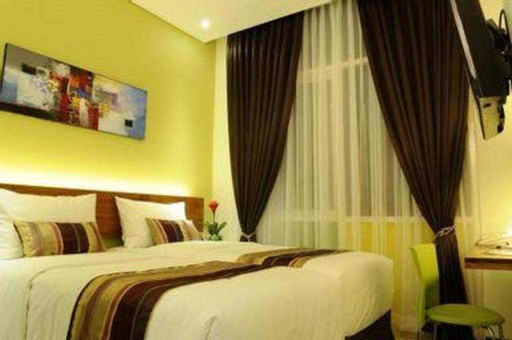 Biz Boulevard Hotel Manado Exteriér fotografie