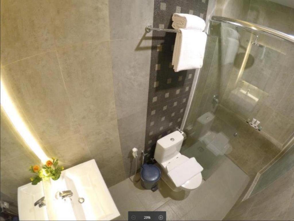 Biz Boulevard Hotel Manado Exteriér fotografie