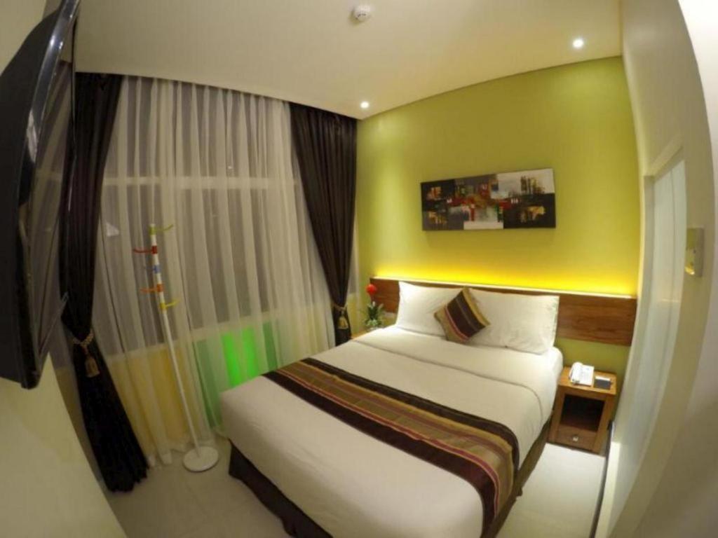 Biz Boulevard Hotel Manado Exteriér fotografie