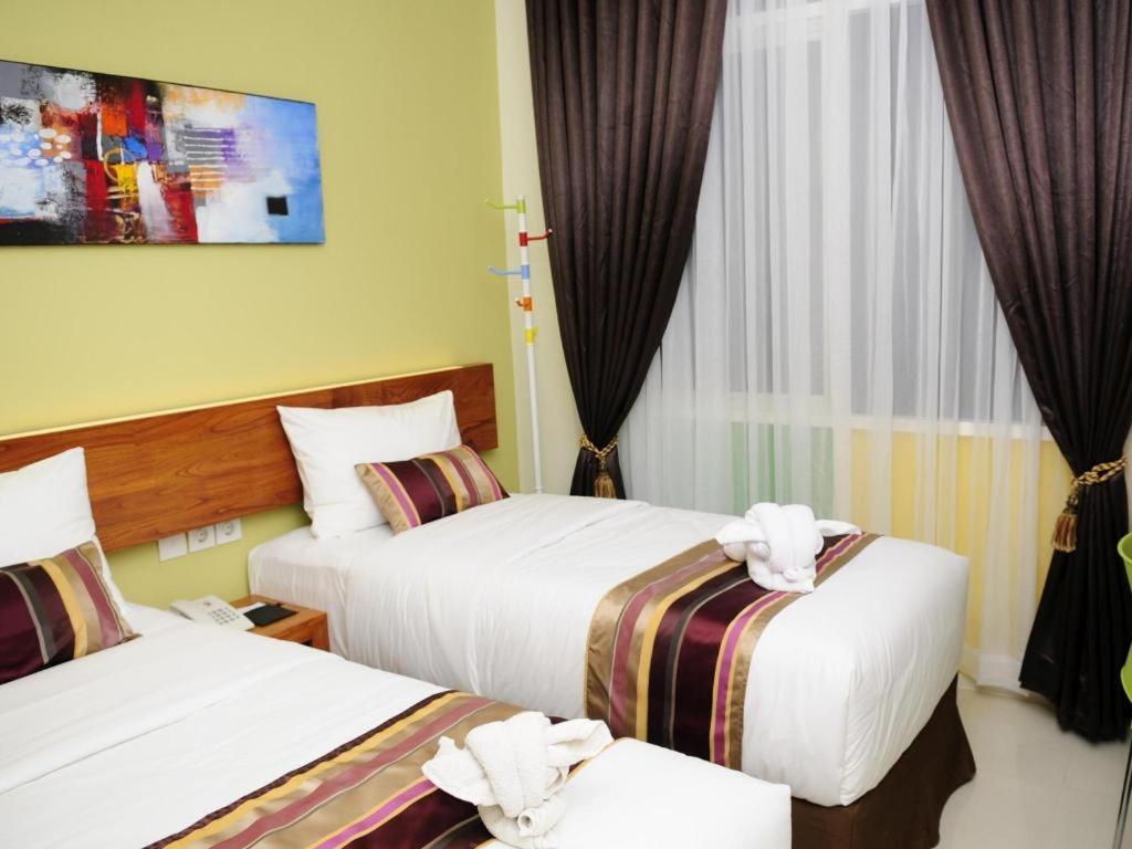 Biz Boulevard Hotel Manado Exteriér fotografie