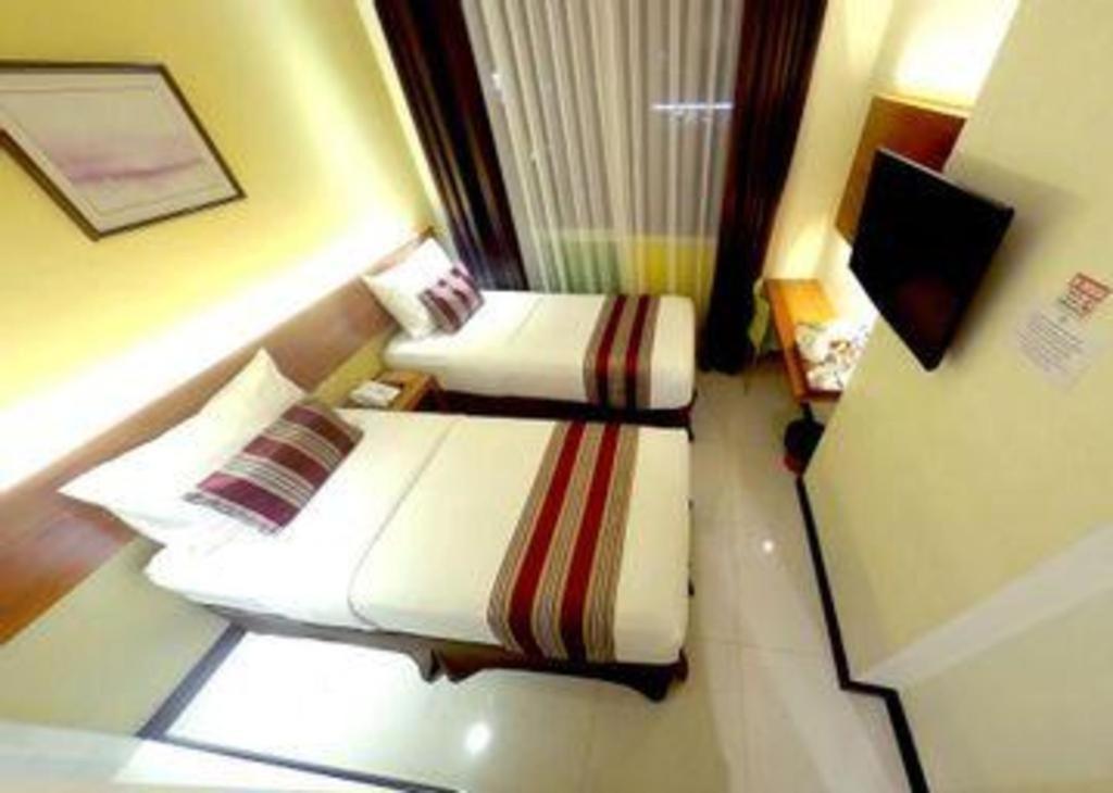 Biz Boulevard Hotel Manado Exteriér fotografie
